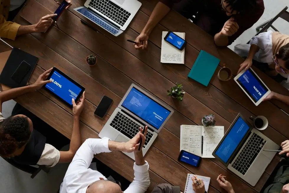 Database consultant reviewing Microsoft Access performance Database consultant reviewing Microsoft Access performance